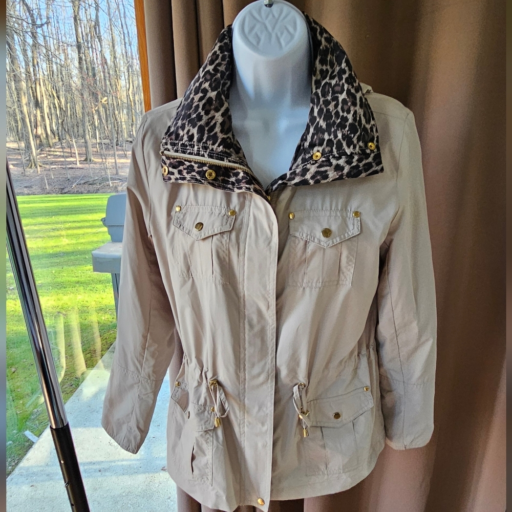 JM Collection Beige Utility Jacket with Leopard-Print Design